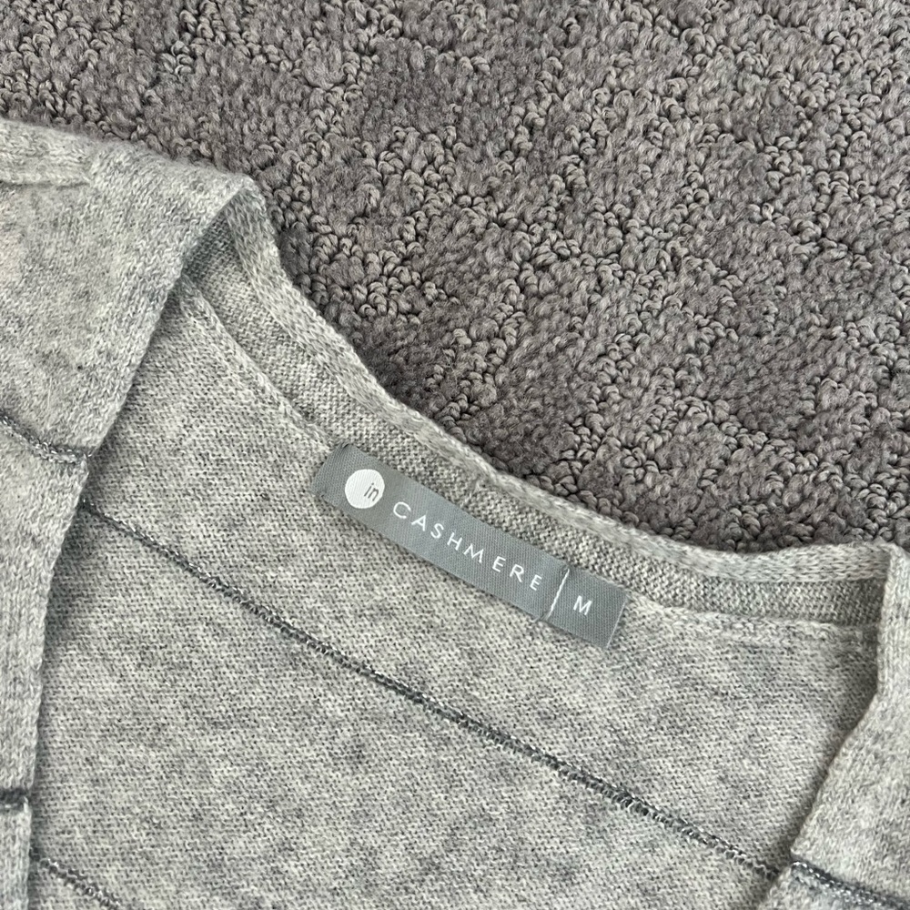 In Cashmere V-Neck Metallic Ribbed Pullover Sweater - Picture 2 of 4